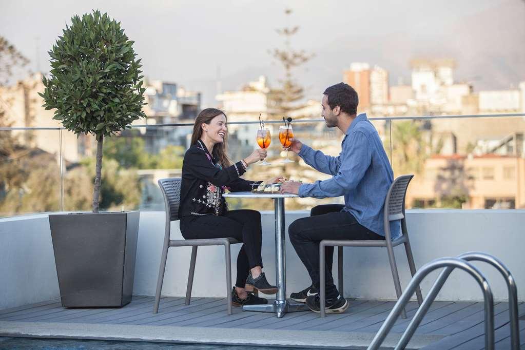 호텔 쿰브레스 라스타리아 산티아고 시설 사진 Rooftop bar