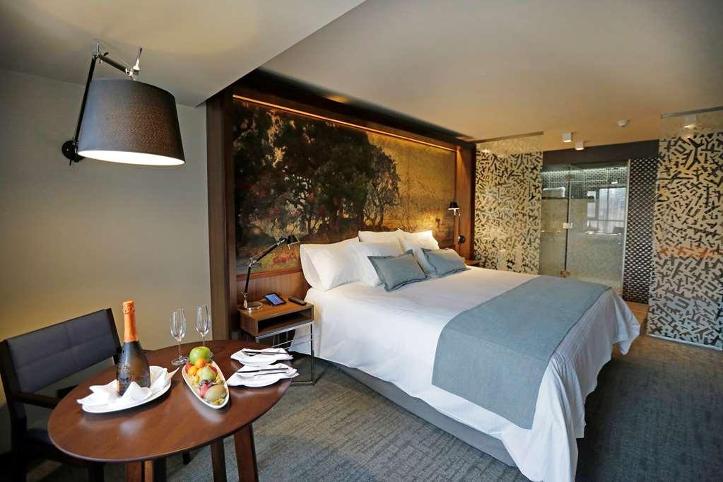 호텔 쿰브레스 라스타리아 산티아고 객실 사진 A room at the hotel