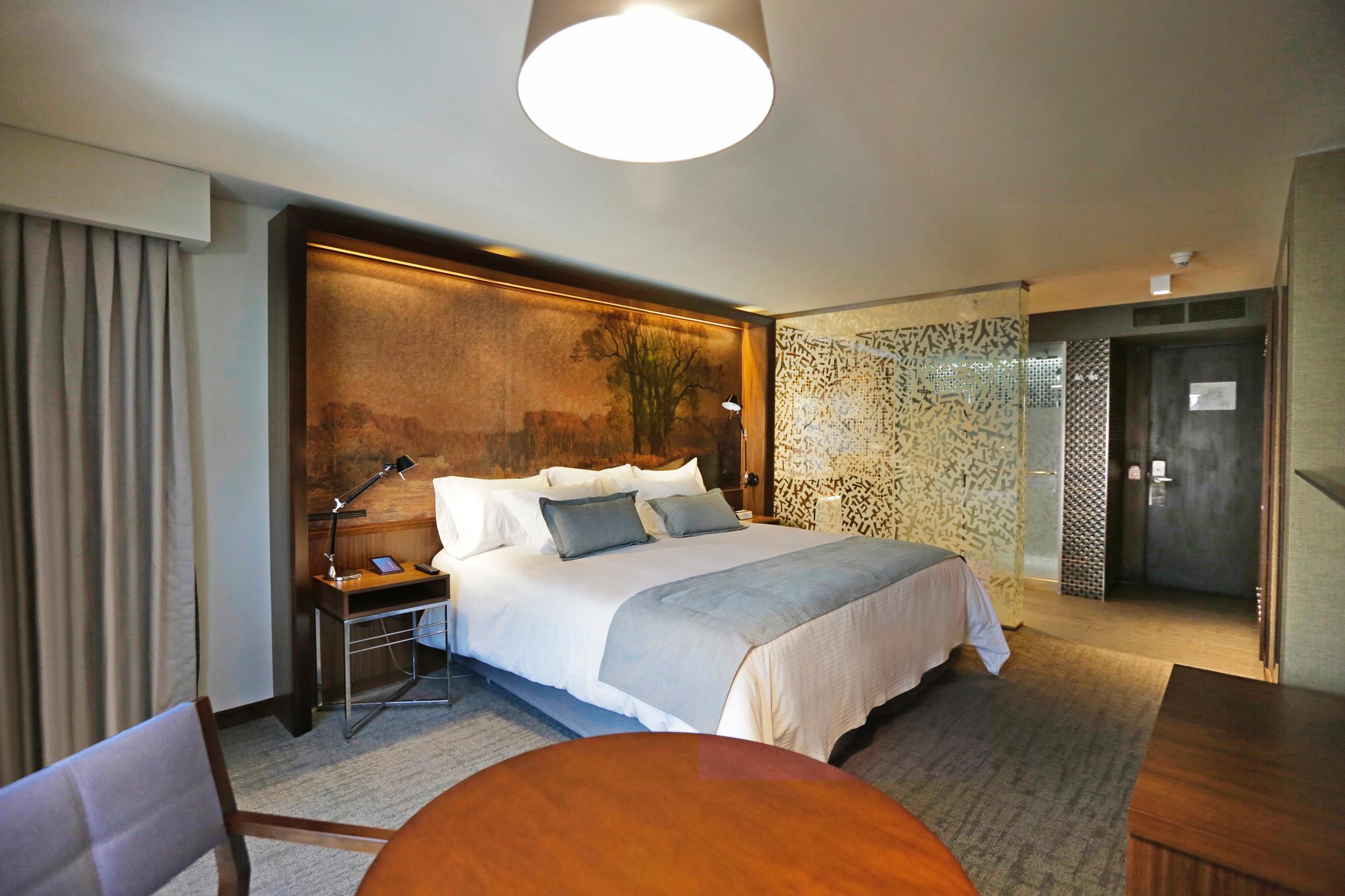 호텔 쿰브레스 라스타리아 산티아고 외부 사진 A room at the hotel