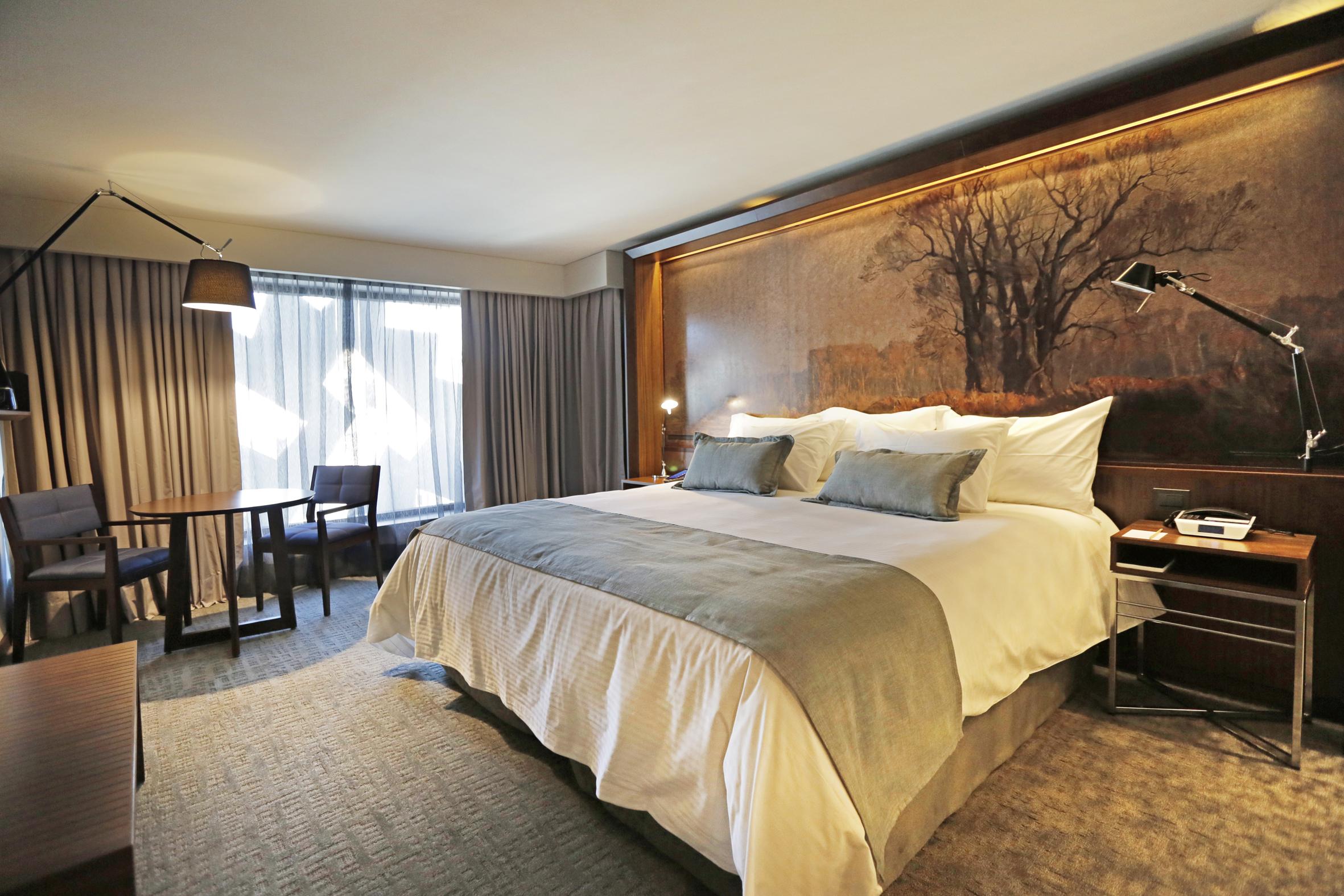 호텔 쿰브레스 라스타리아 산티아고 외부 사진 A room at the hotel