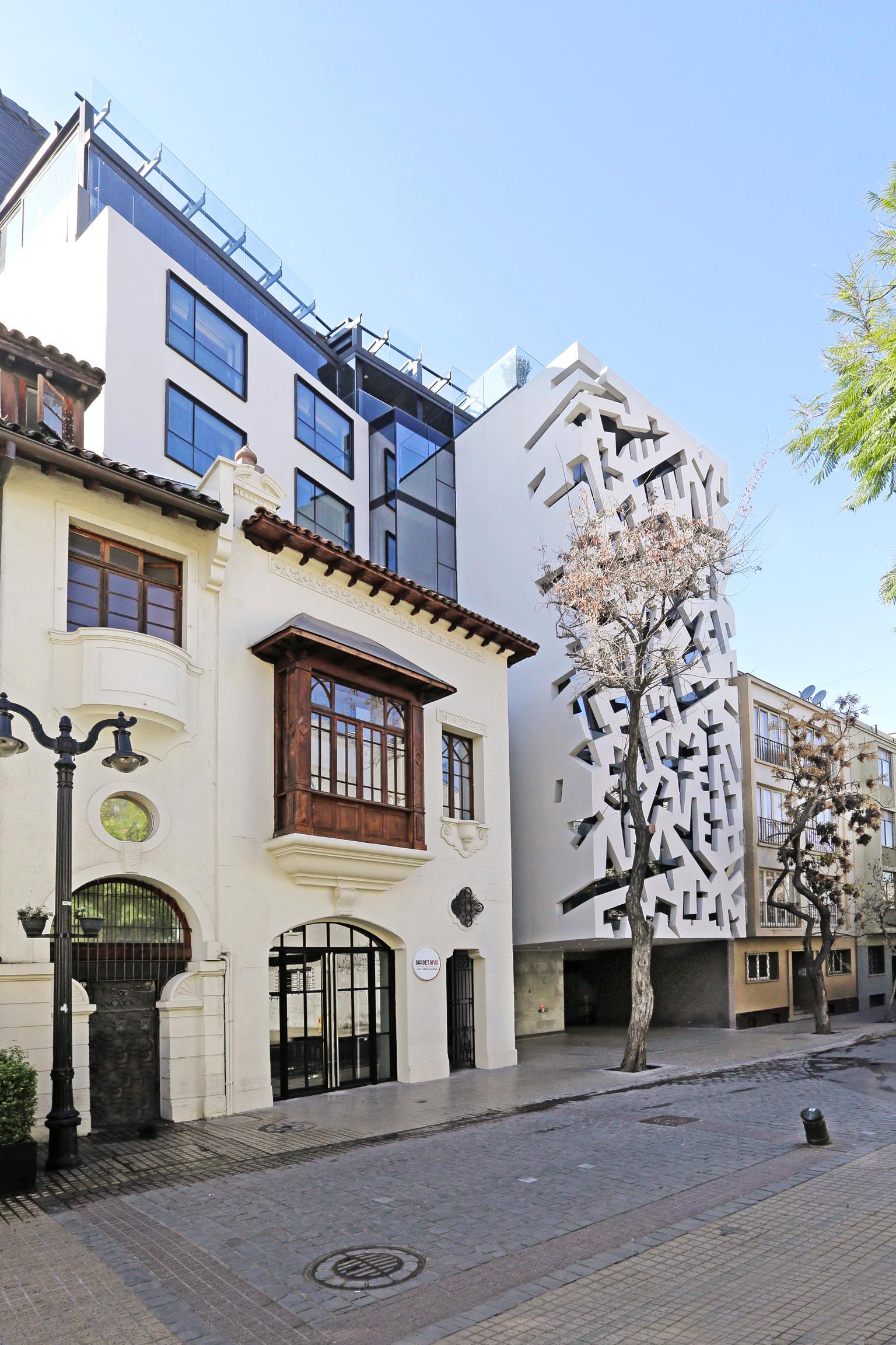 호텔 쿰브레스 라스타리아 산티아고 외부 사진 Casa-Palau