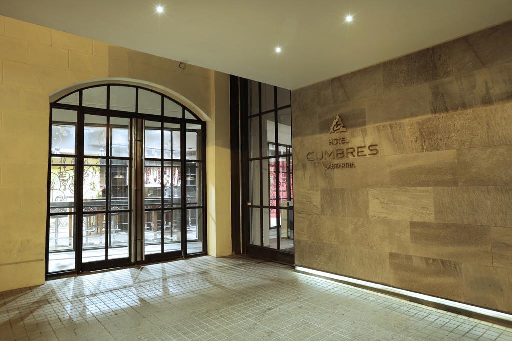 호텔 쿰브레스 라스타리아 산티아고 외부 사진 Entrance to the hotel
